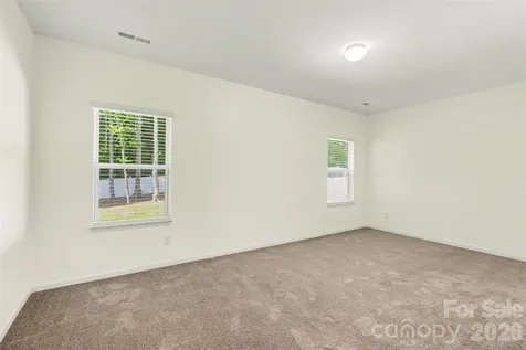 3024 Pinehills Way Mount Holly NC 28120