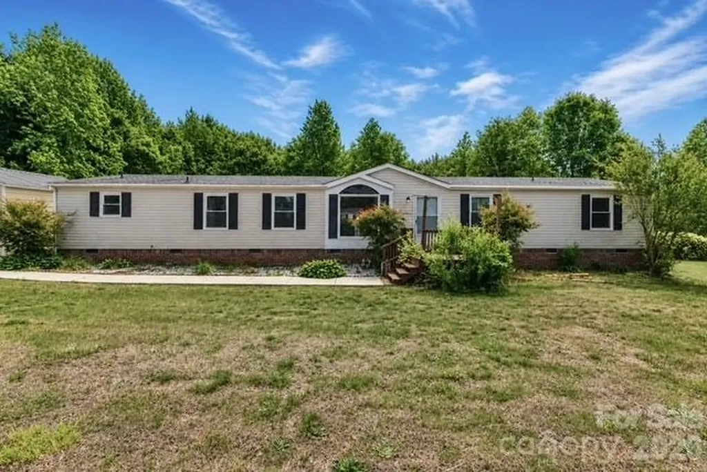 121 Fair Wind Lane Statesville NC 28677