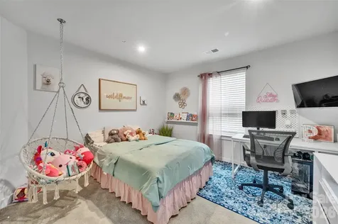 6087 Ives Avenue Spartanburg SC 29307