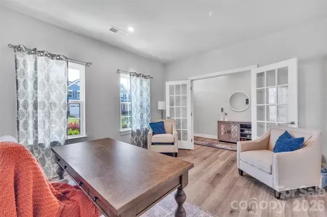 6087 Ives Avenue Spartanburg SC 29307