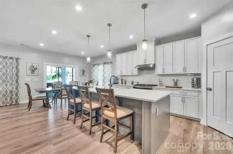 6087 Ives Avenue Spartanburg SC 29307