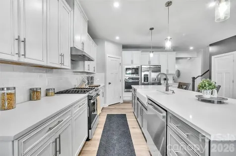 6087 Ives Avenue Spartanburg SC 29307