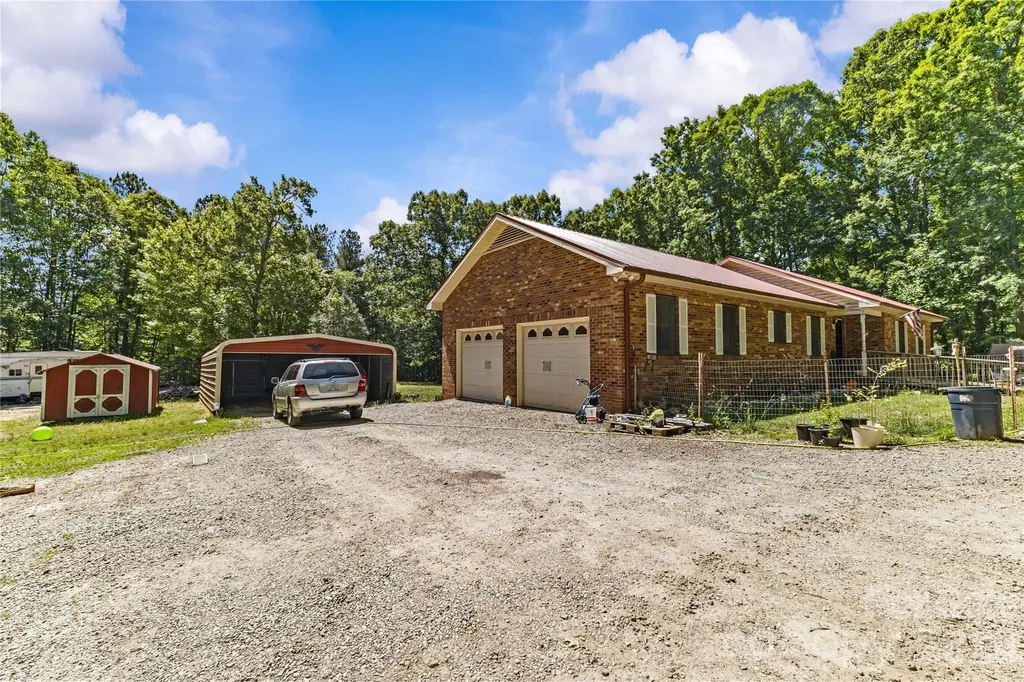 853 Brevard Place Road Iron Station NC 28080