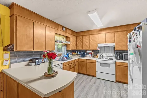 853 Brevard Place Road Iron Station NC 28080