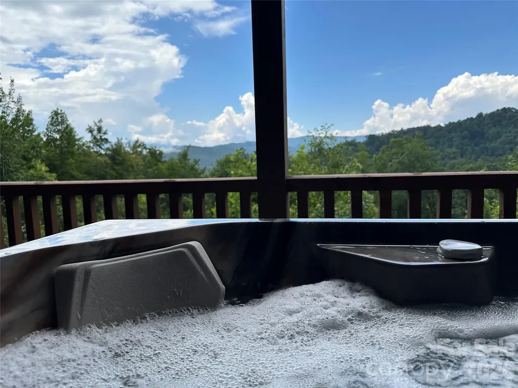 6749 Fire Crest Lane Lenoir NC 28645