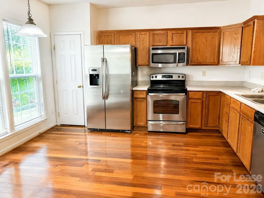 913 Tiger Lane Charlotte NC 28262