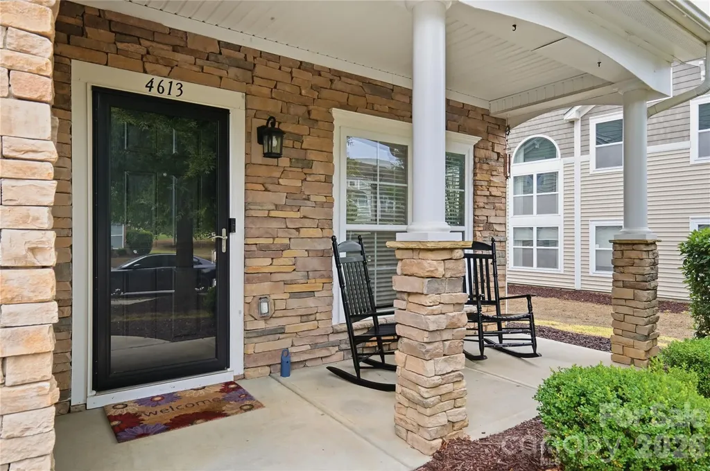 4613 Craigmoss Lane Charlotte NC 28278