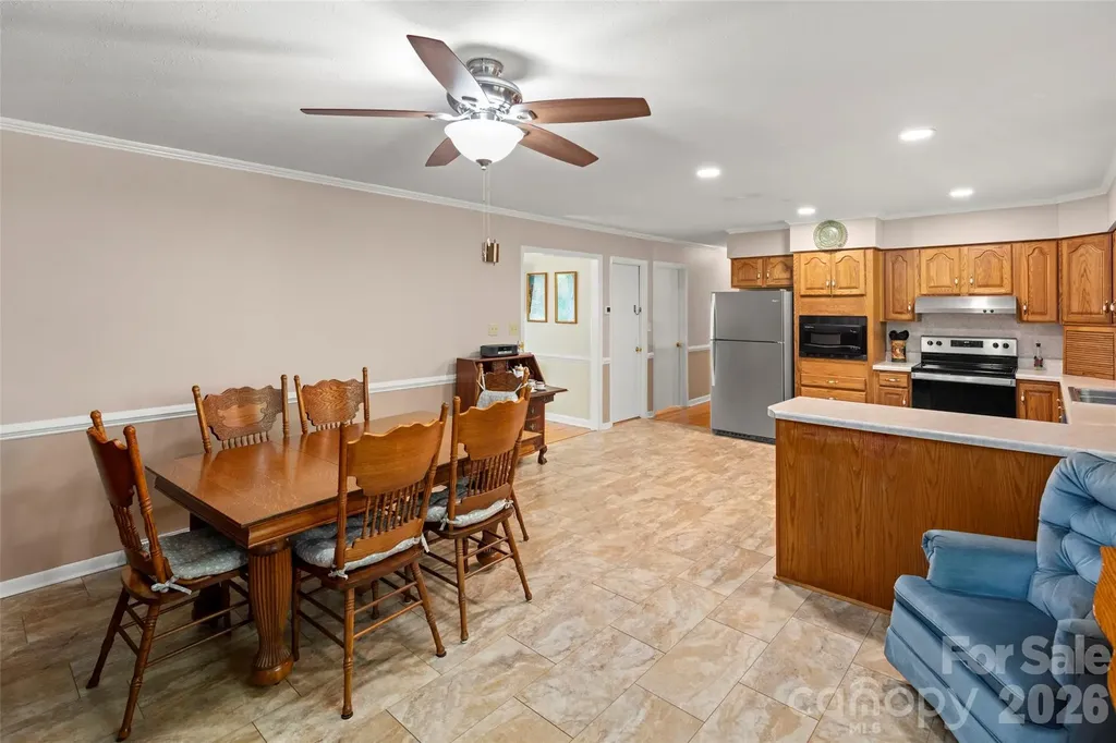 83 Honeysuckle Lane Burnsville NC 28714