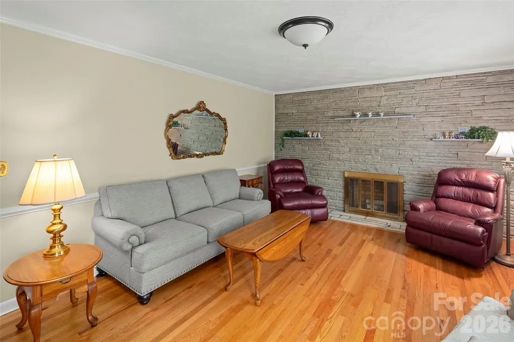 83 Honeysuckle Lane Burnsville NC 28714