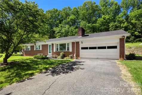 83 Honeysuckle Lane Burnsville NC 28714