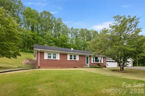 83 Honeysuckle Lane Burnsville NC 28714