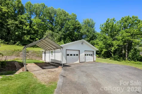 83 Honeysuckle Lane Burnsville NC 28714