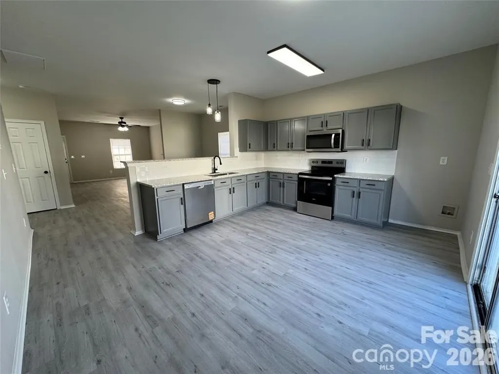 9019 Newfield Street Charlotte NC 28216