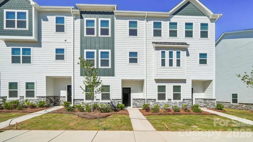 234 E Morehouse Avenue Mooresville NC 28117