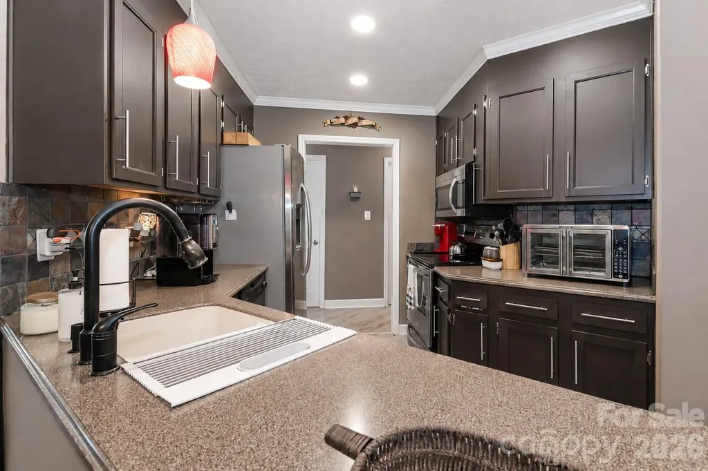 108 Garrison Drive Statesville NC 28677