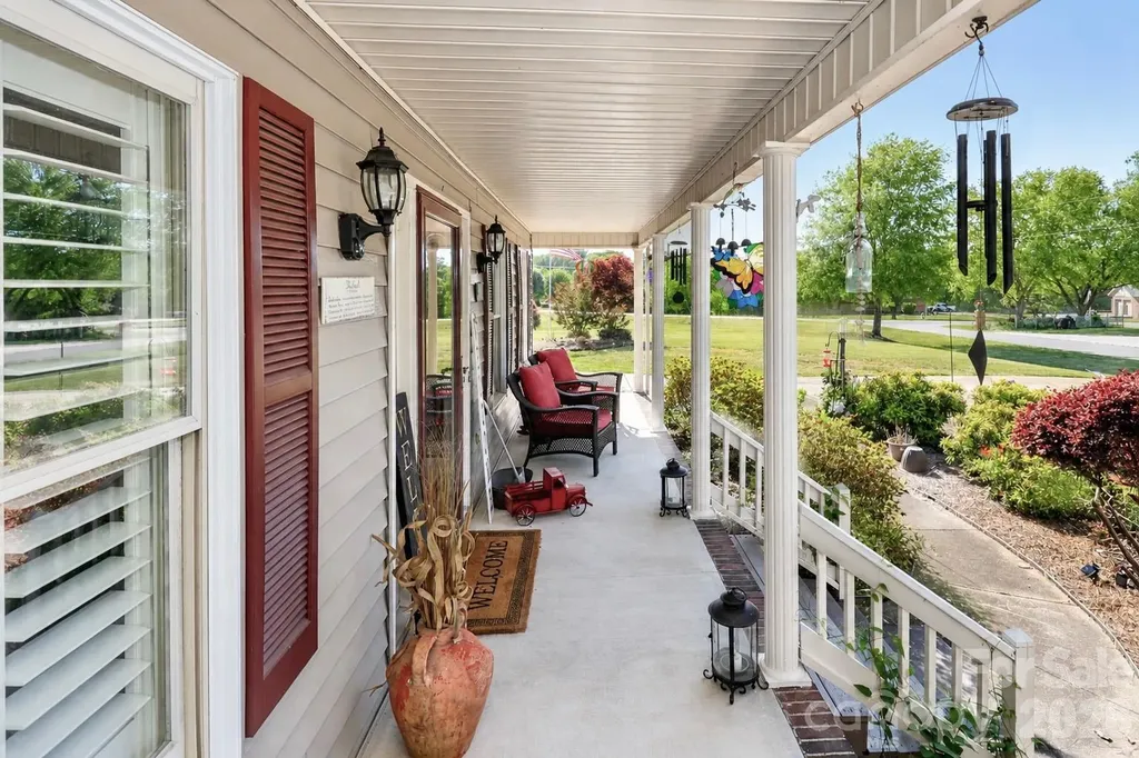 108 Garrison Drive Statesville NC 28677