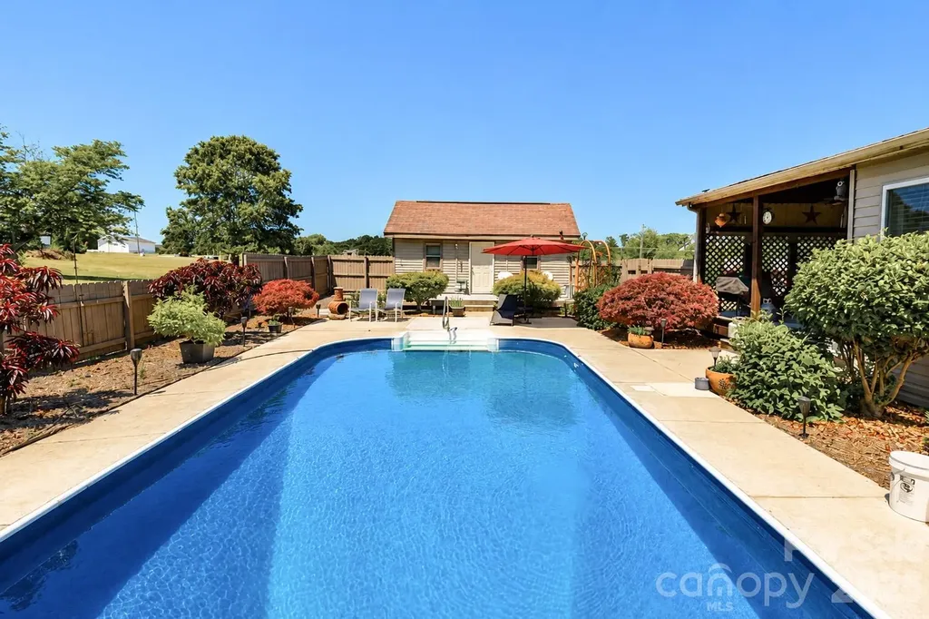 108 Garrison Drive Statesville NC 28677