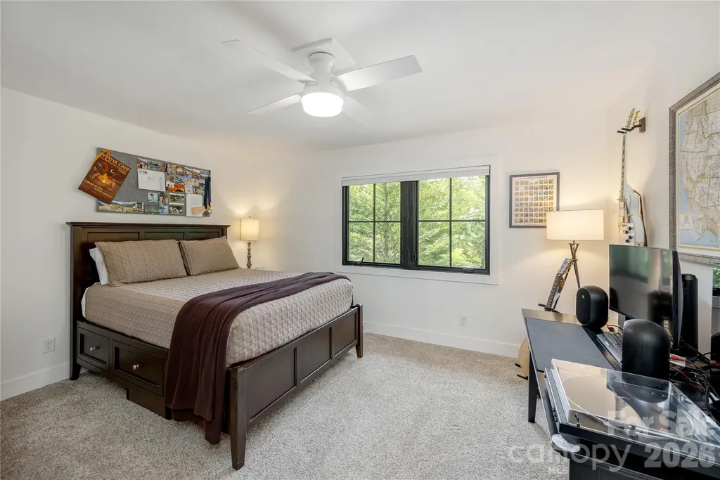 17 Grove Street Brevard NC 28712