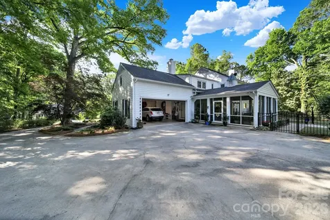 537 Briarwood Road Lancaster SC 29720