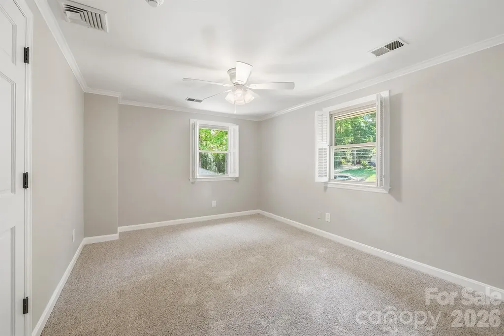 240 36th Avenue Circle NW Hickory NC 28601