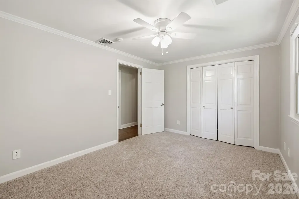 240 36th Avenue Circle NW Hickory NC 28601