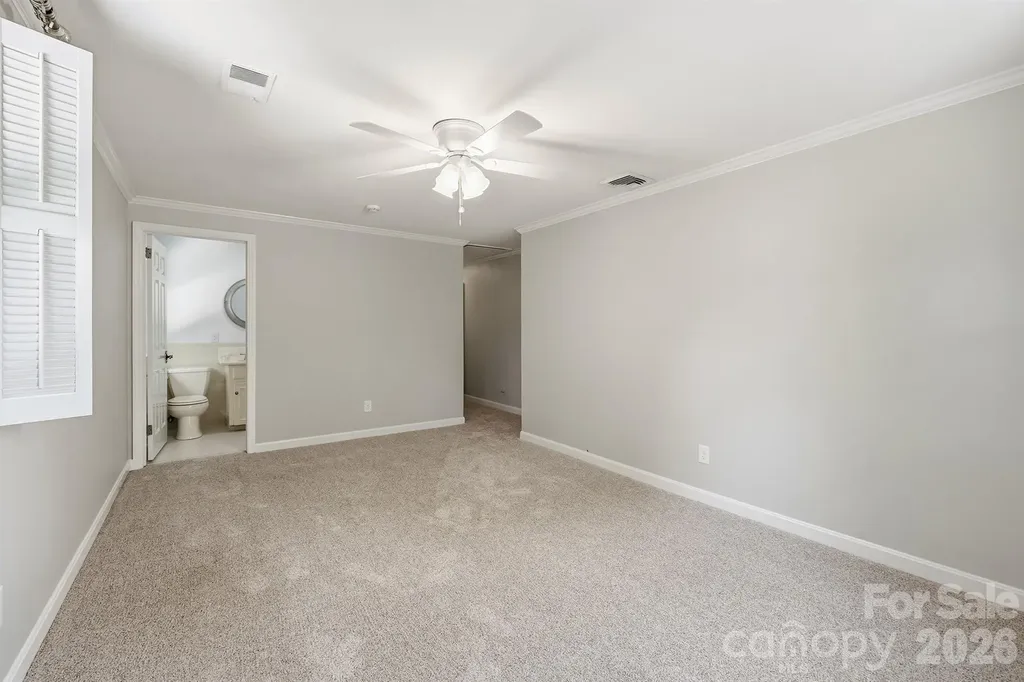 240 36th Avenue Circle NW Hickory NC 28601