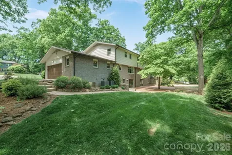 240 36th Avenue Circle NW Hickory NC 28601