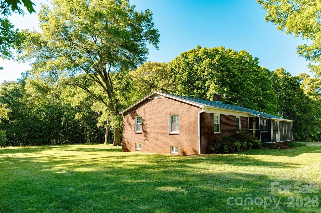 1399 Ruby Spencer Street Newton NC 28658