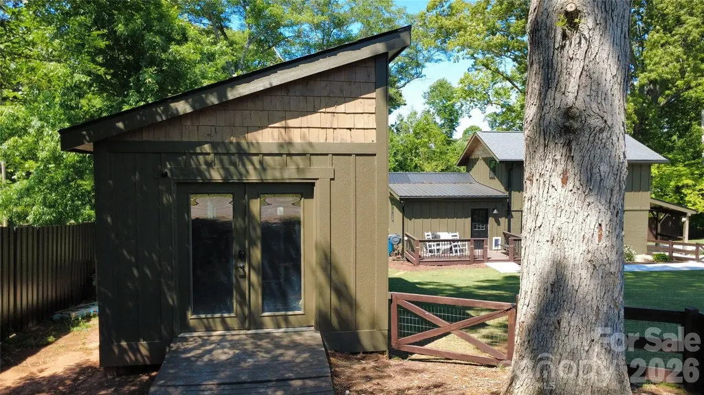 152 Florida Avenue Forest City NC 28043