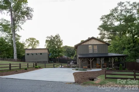 152 Florida Avenue Forest City NC 28043