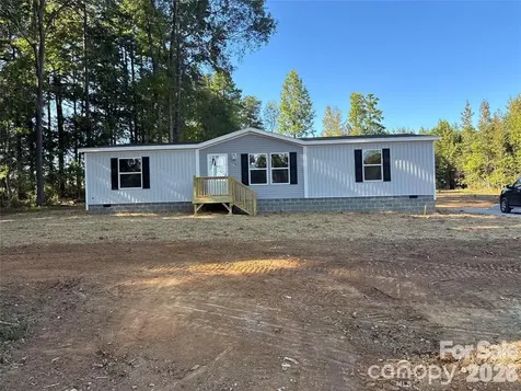 526 Lake Mullis Road Harmony NC 28634