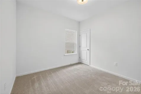 315 N Hoskins Road Charlotte NC 28216