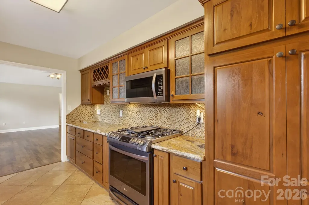 97 Whippoorwill Lane Fairview NC 28730
