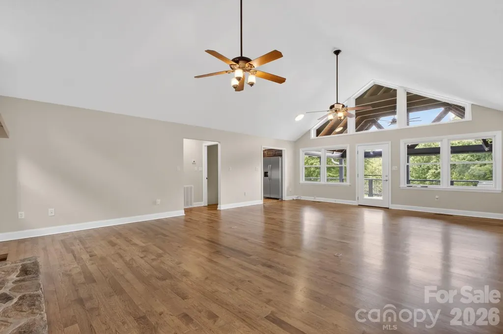 97 Whippoorwill Lane Fairview NC 28730