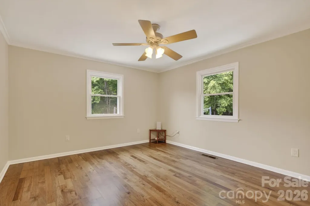 97 Whippoorwill Lane Fairview NC 28730