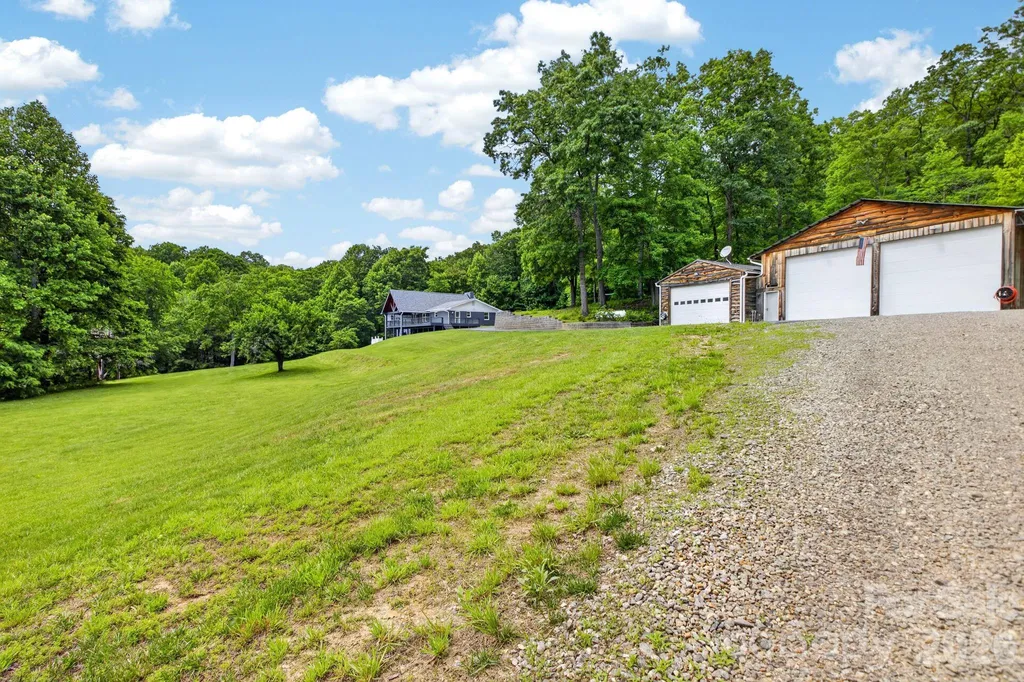 97 Whippoorwill Lane Fairview NC 28730