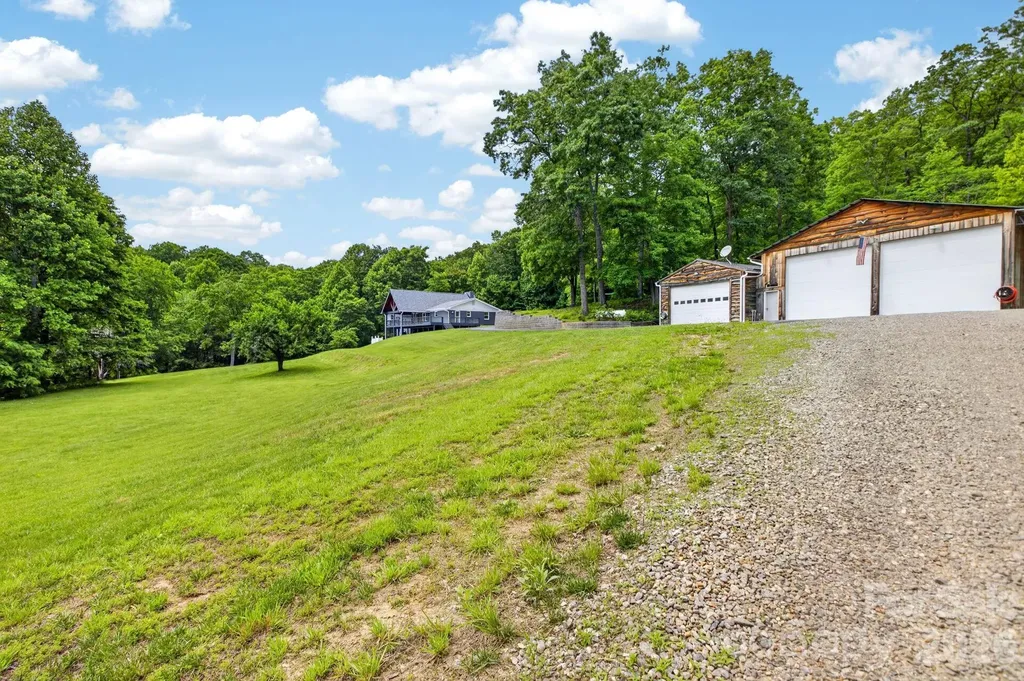 97 Whippoorwill Lane Fairview NC 28730