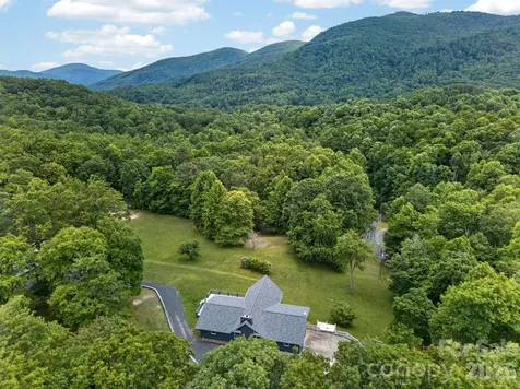 97 Whippoorwill Lane Fairview NC 28730