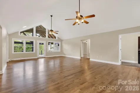 97 Whippoorwill Lane Fairview NC 28730