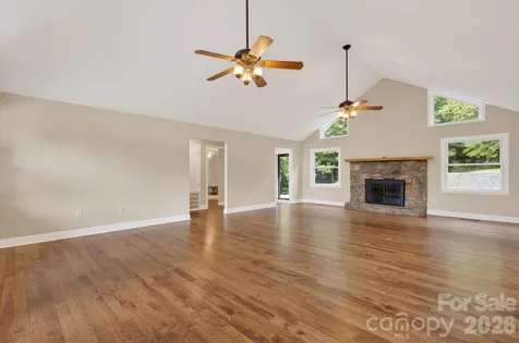 97 Whippoorwill Lane Fairview NC 28730