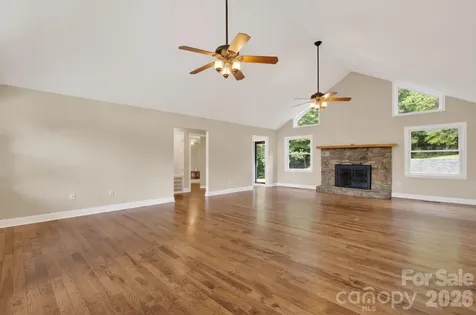 97 Whippoorwill Lane Fairview NC 28730