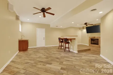 97 Whippoorwill Lane Fairview NC 28730
