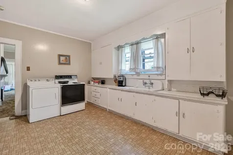 1365 Yancey Street Lancaster SC 29720