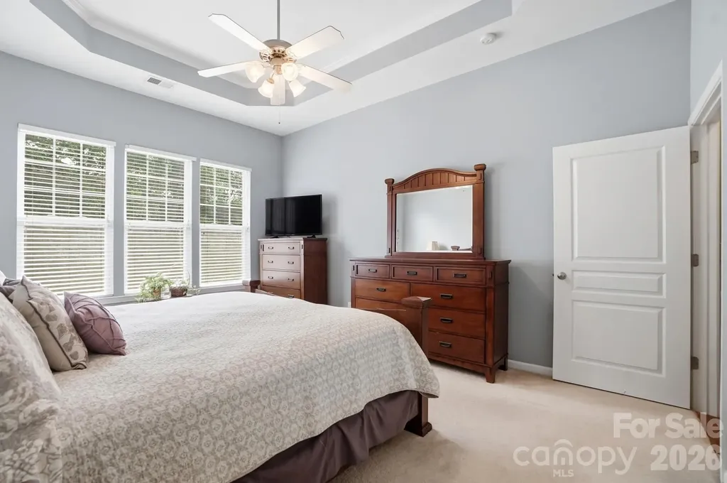 6120 Pale Moss Lane Charlotte NC 28269