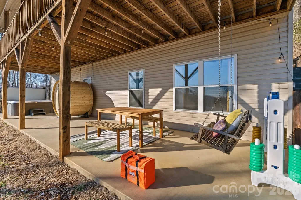 36 Wineberry Lane Asheville NC 28803