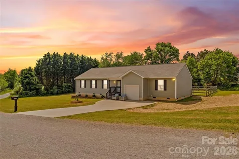 104 Sandtrap Drive Statesville NC 28677