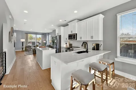 2144 Ford View Lane Charlotte NC 28206