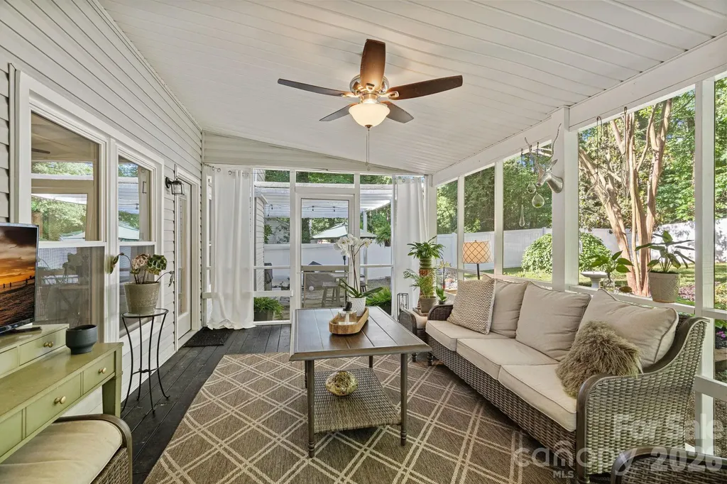 154 Quiet Cove Road Mooresville NC 28117