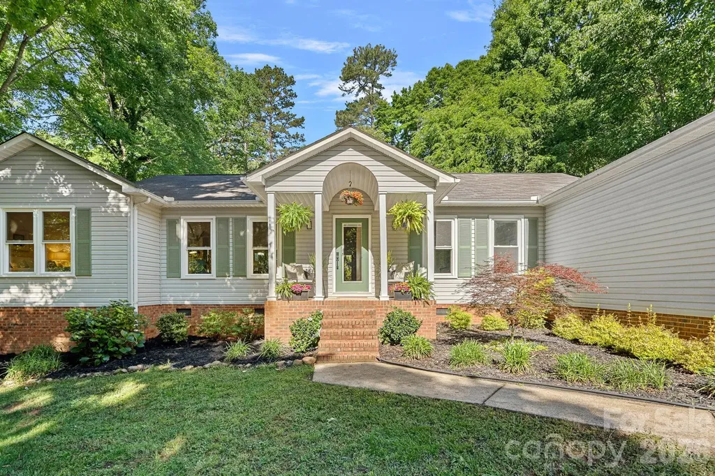 154 Quiet Cove Road Mooresville NC 28117