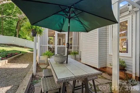154 Quiet Cove Road Mooresville NC 28117